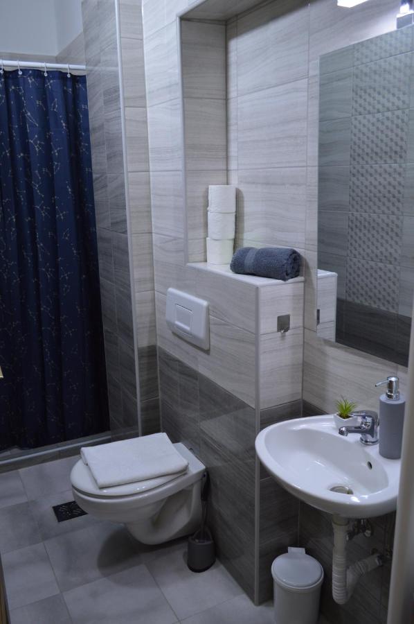 Bettina Vendeghaz Apartment Kiskoros Bagian luar foto