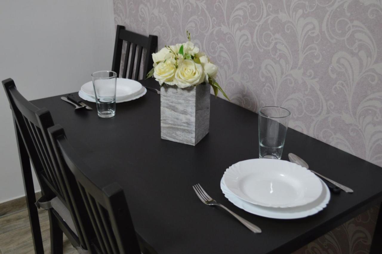 Bettina Vendeghaz Apartment Kiskoros Bagian luar foto