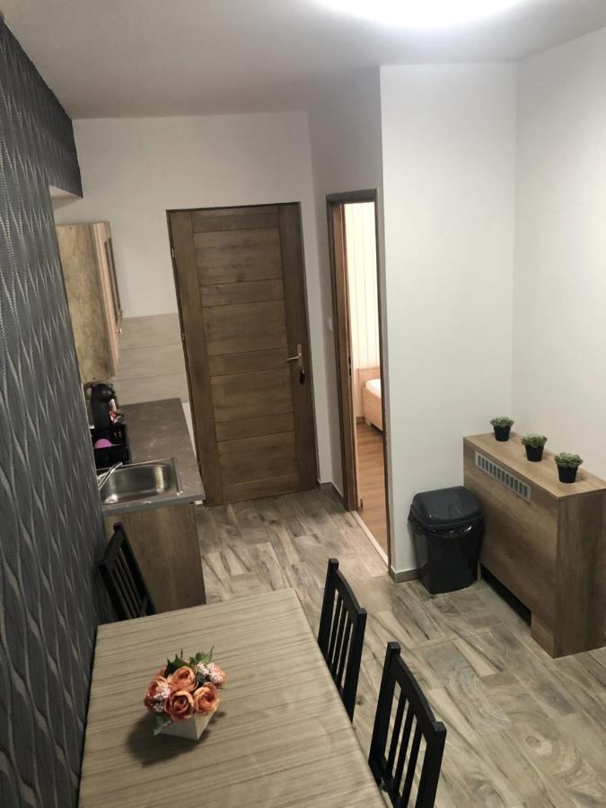 Bettina Vendeghaz Apartment Kiskoros Bagian luar foto